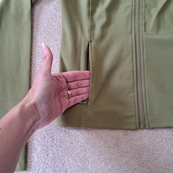 Oner Active Timeless Jacket Olive Green  Activewear Zip Front Top - Picture 9 of 15